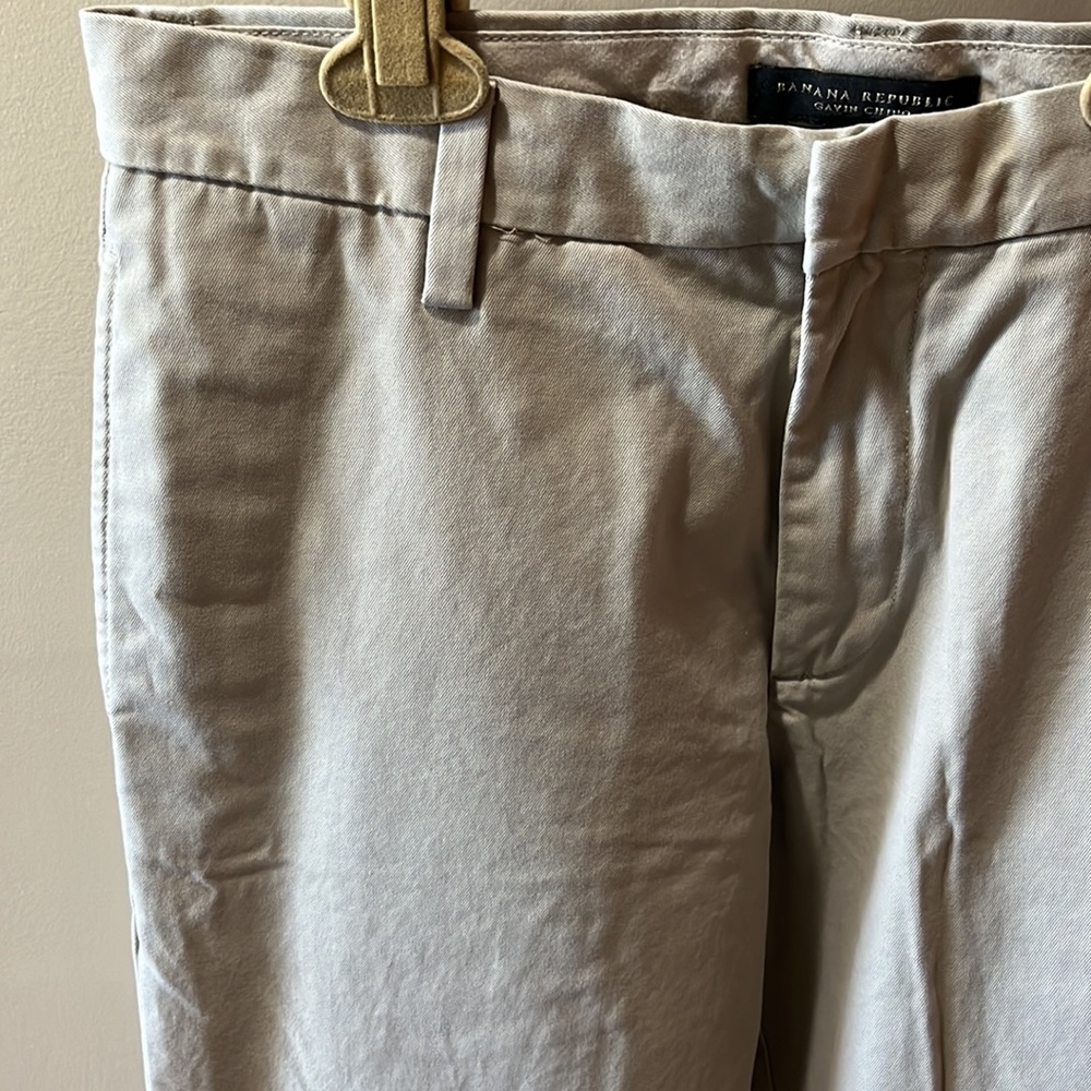 Banana Republic Men’s Gavin Chino Relaxed Straight 28x32 Cream / Tan